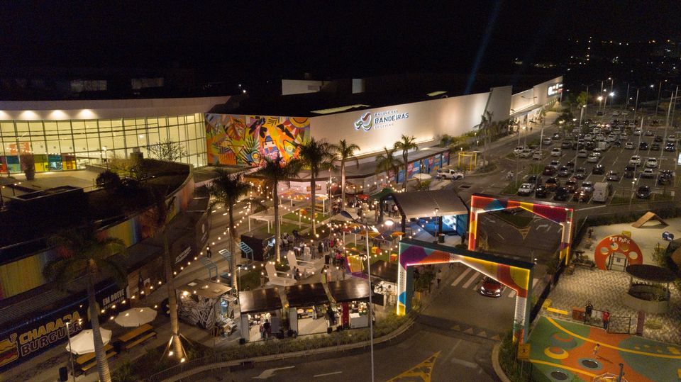 Decoração de Natal Tradicional promete encantar os visitantes. 