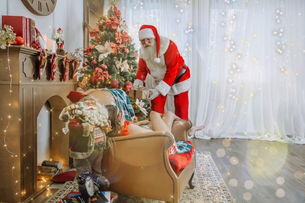 Mas ai as fotos reveladas com a presença do Papai Noel chegou para somar.